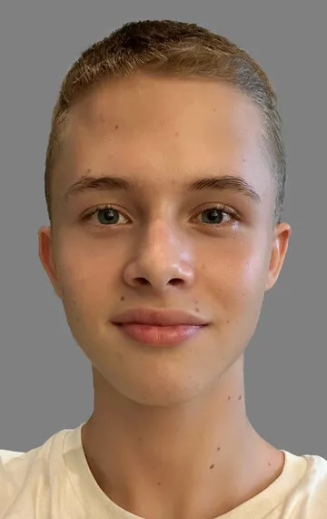 Фотография актёра Леон Кемстач