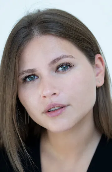 Фотография актёра Юлия Топольницкая