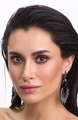 Фотография актёра Ханде Догандемир