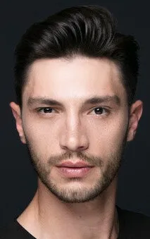 Фотография актёра Ильхан Шен