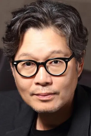 Фотография актёра Ю Джэ-мён