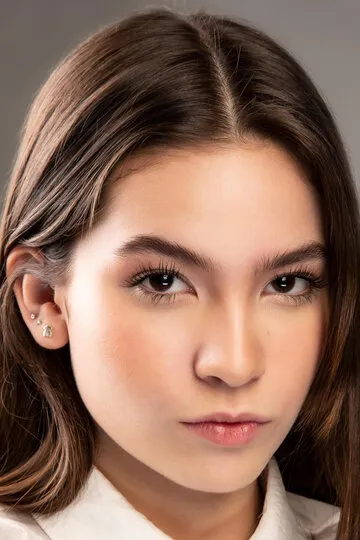 Фотография актёра Аланна де ла Роса