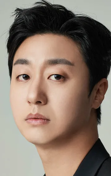 Фотография актёра Пэ Ю-рам