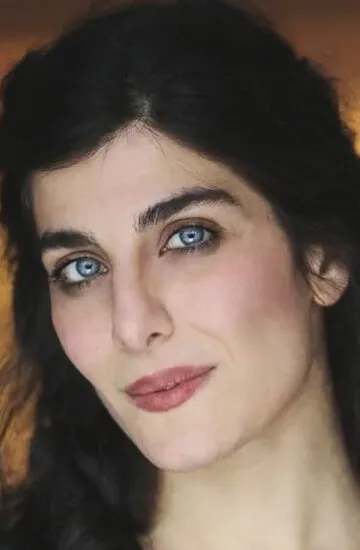 Фотография актёра Мина Кавани