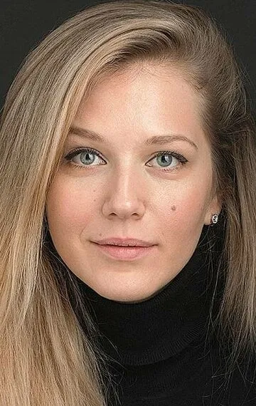 Фотография актёра Карина Андоленко